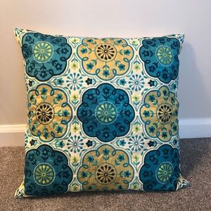 Pier 1 Embroidered Pillow - 18. in x 18 in.    EUC - cream, teal, navy and gold